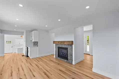 673 Page Hill Road Tamworth NH 03886