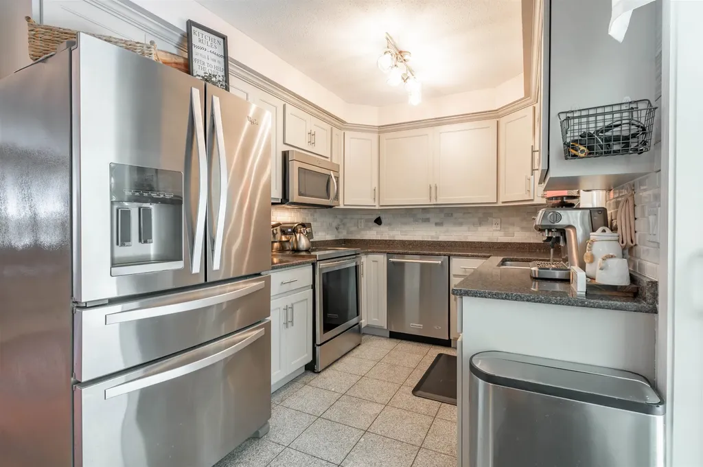 2 Bedard Avenue Derry NH 03038