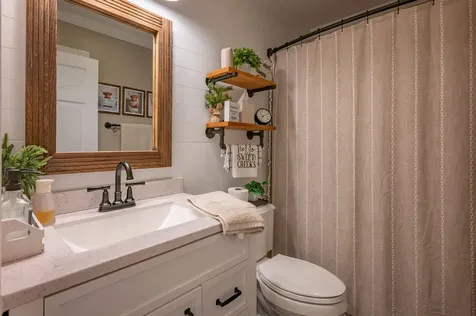 2 Bedard Avenue Derry NH 03038