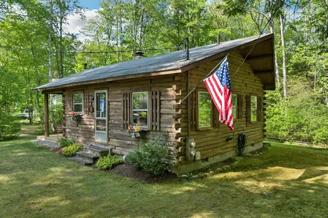 11 Dustin Drive Barnstead NH 03225