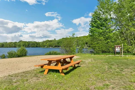 11 Dustin Drive Barnstead NH 03225
