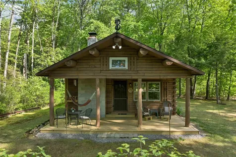 11 Dustin Drive Barnstead NH 03225