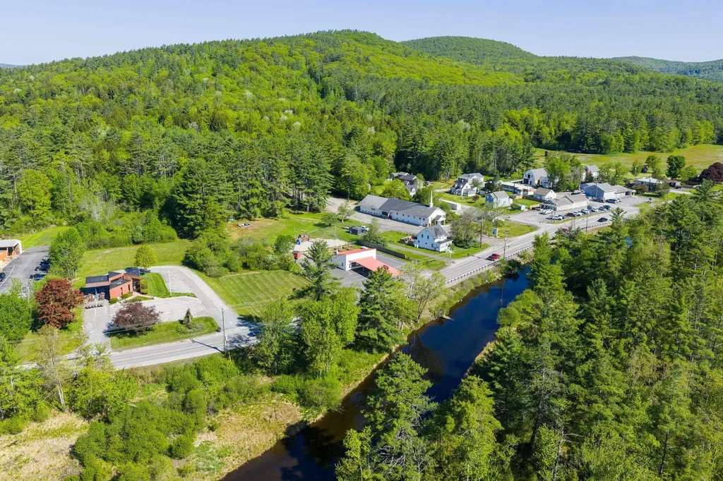 308 Sunapee Street Newport NH 03773