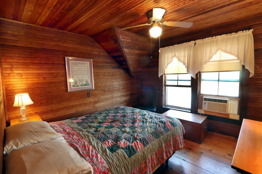 14 Silverdale Road Chesterfield NH 03462