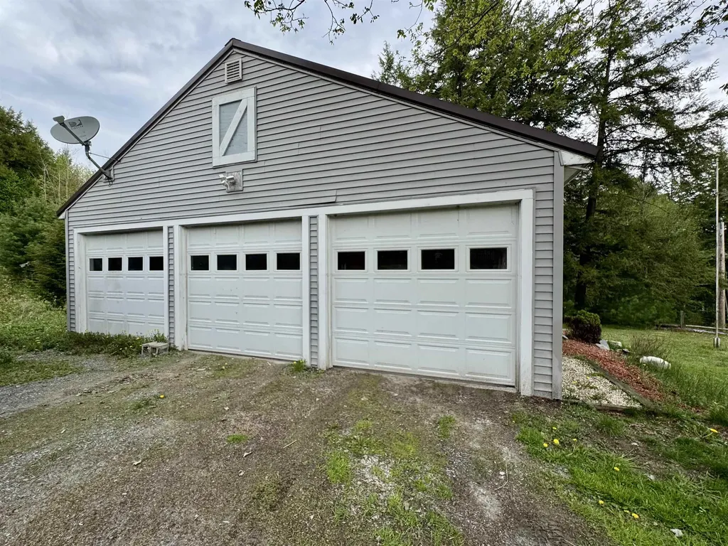 1238 Halls Lake Road Newbury VT 05051
