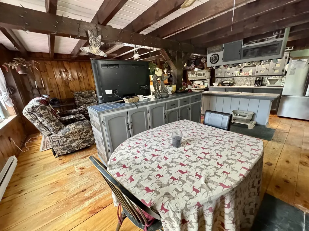1238 Halls Lake Road Newbury VT 05051