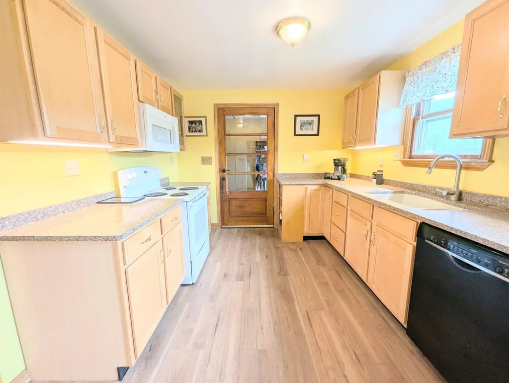 391 Concord Avenue St. Johnsbury VT 05819