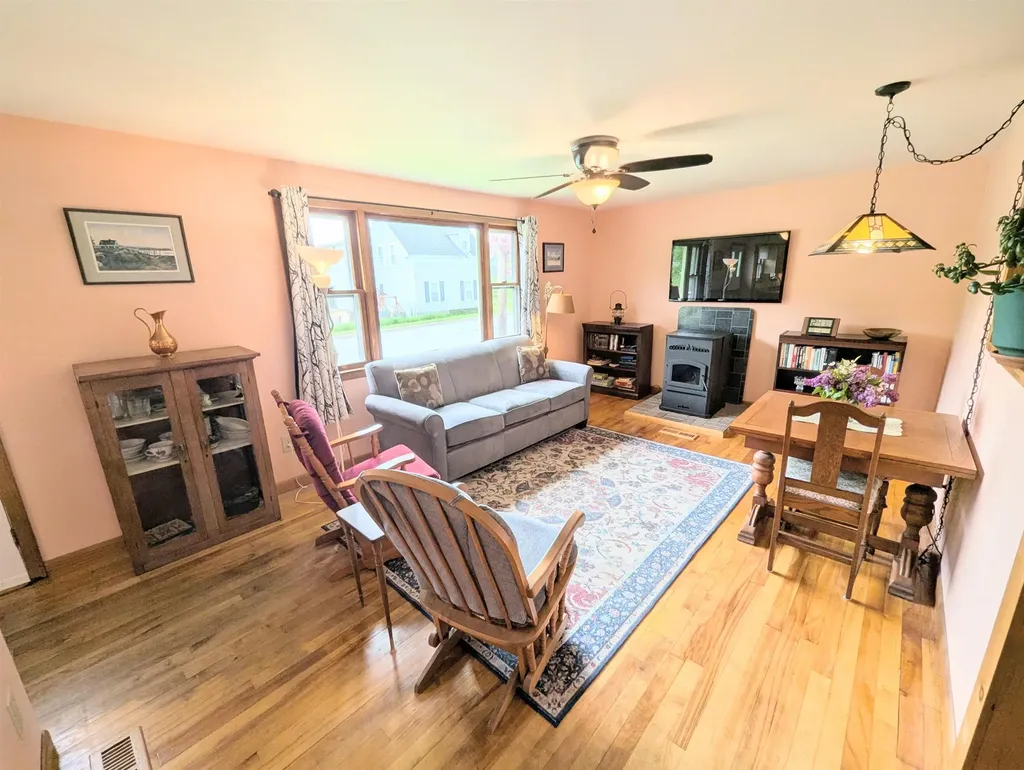 391 Concord Avenue St. Johnsbury VT 05819