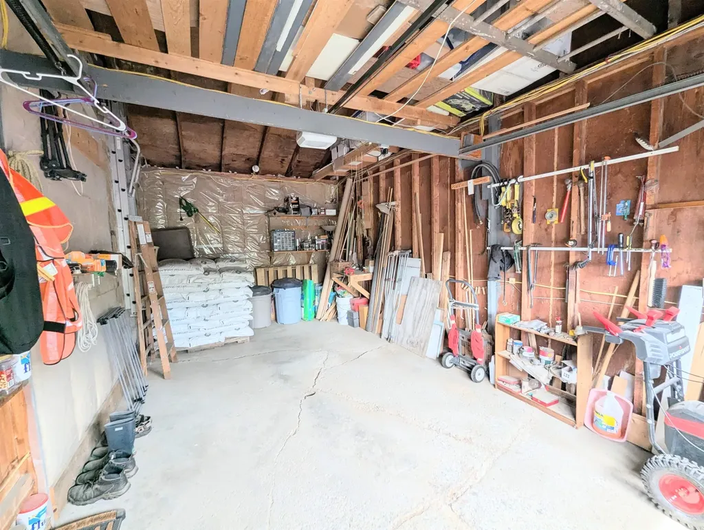 391 Concord Avenue St. Johnsbury VT 05819