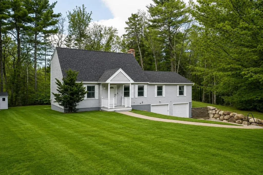64 Carol Ann Way Conway NH 03860