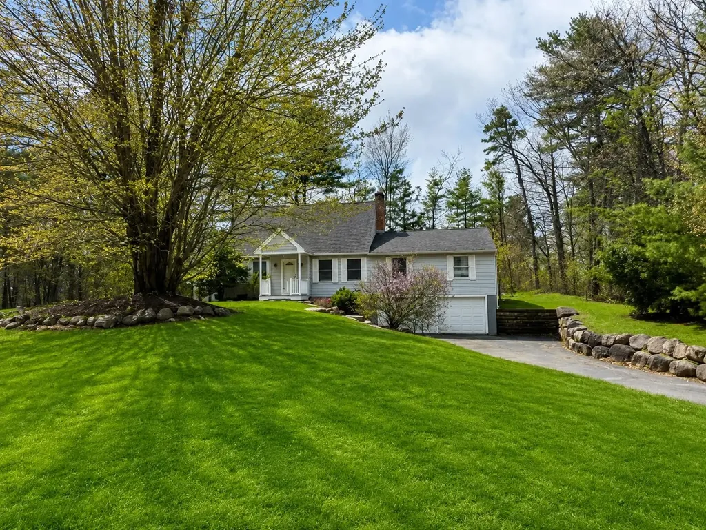 64 Carol Ann Way Conway NH 03860
