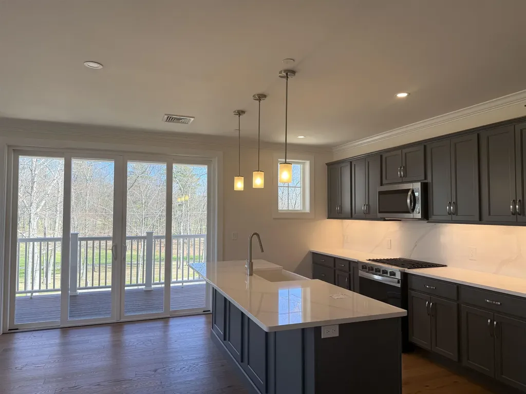 4 Longview Drive Atkinson NH 03811