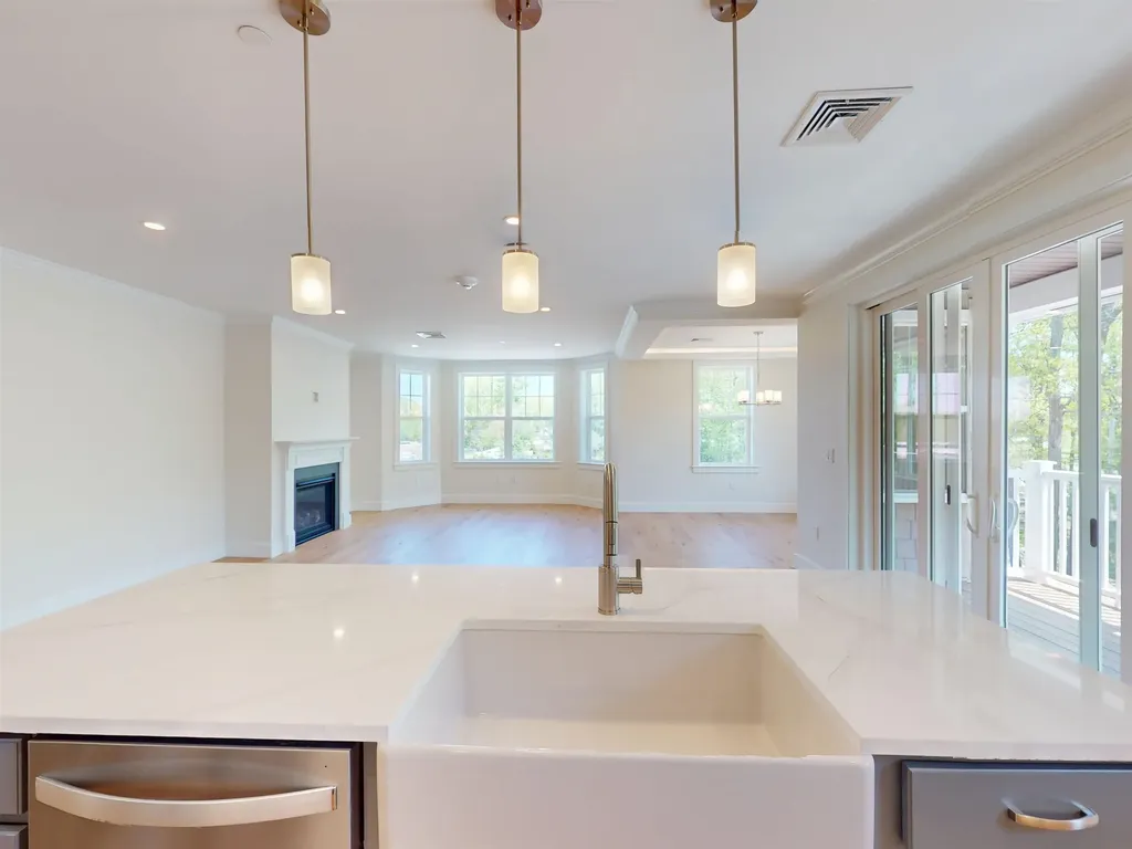 4 Longview Drive Atkinson NH 03811