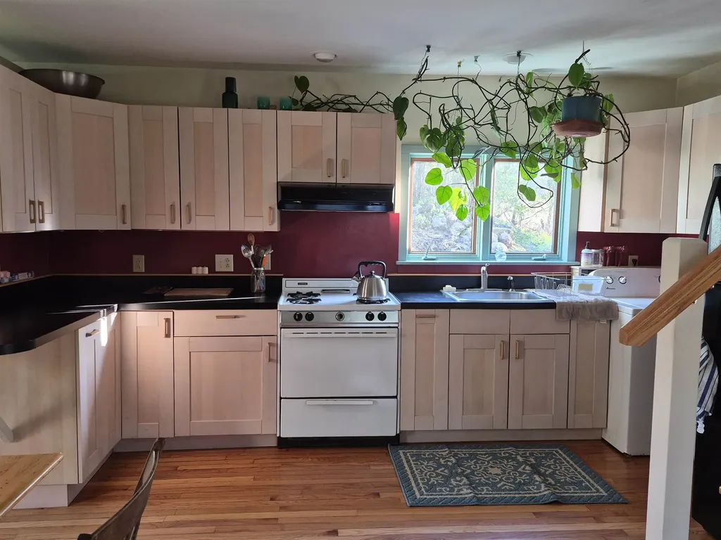 88 Falls Hill Road Tunbridge VT 05077