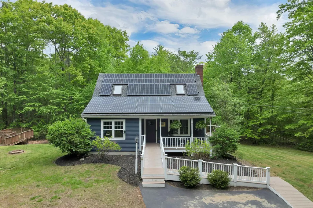 3 Pendergast Road Newmarket NH 03857
