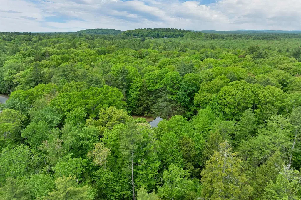 3 Pendergast Road Newmarket NH 03857