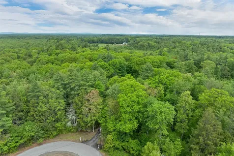 3 Pendergast Road Newmarket NH 03857