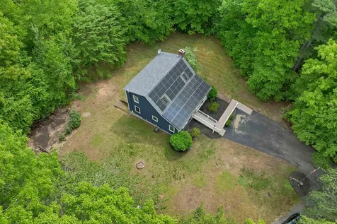 3 Pendergast Road Newmarket NH 03857