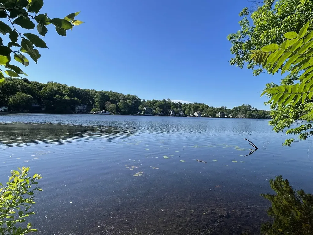 5 Allen Road Windham NH 03087