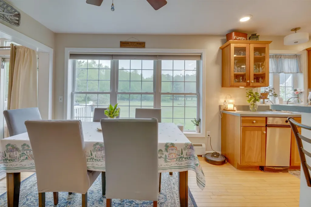 25 Meadowlark Acres Road Westford VT 05494