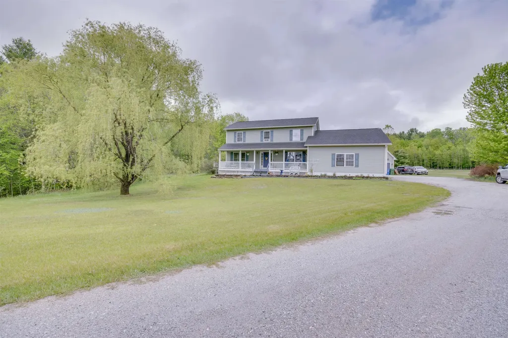25 Meadowlark Acres Road Westford VT 05494
