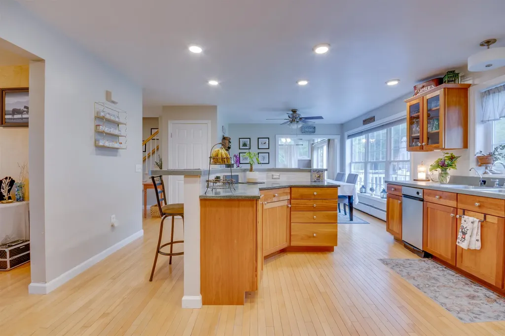 25 Meadowlark Acres Road Westford VT 05494