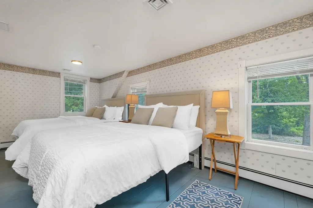 396 Governor Wentworth Highway Tuftonboro NH 03816
