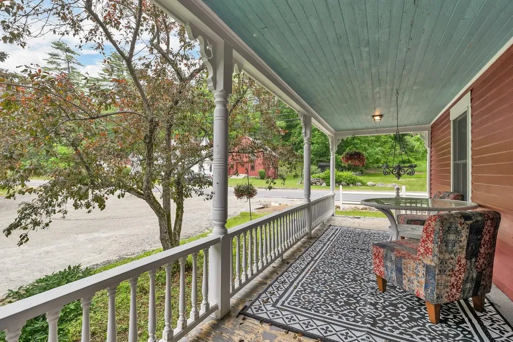 396 Governor Wentworth Highway Tuftonboro NH 03816