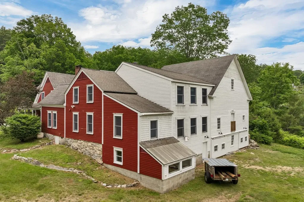 396 Governor Wentworth Highway Tuftonboro NH 03816