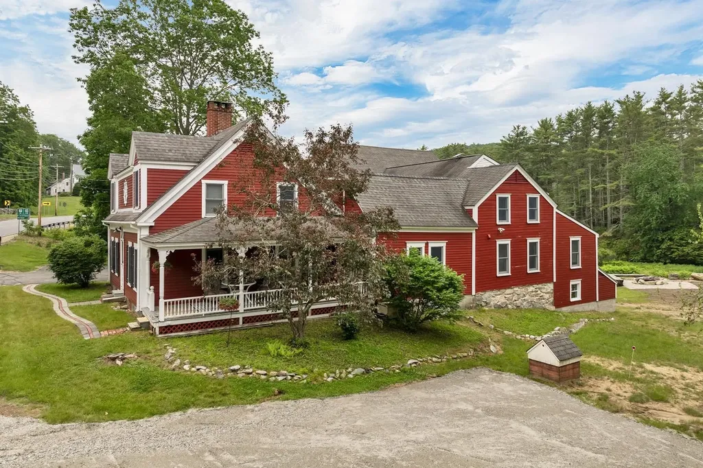 396 Governor Wentworth Highway Tuftonboro NH 03816