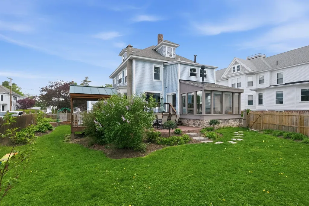 68 Whipple Avenue Laconia NH 03246