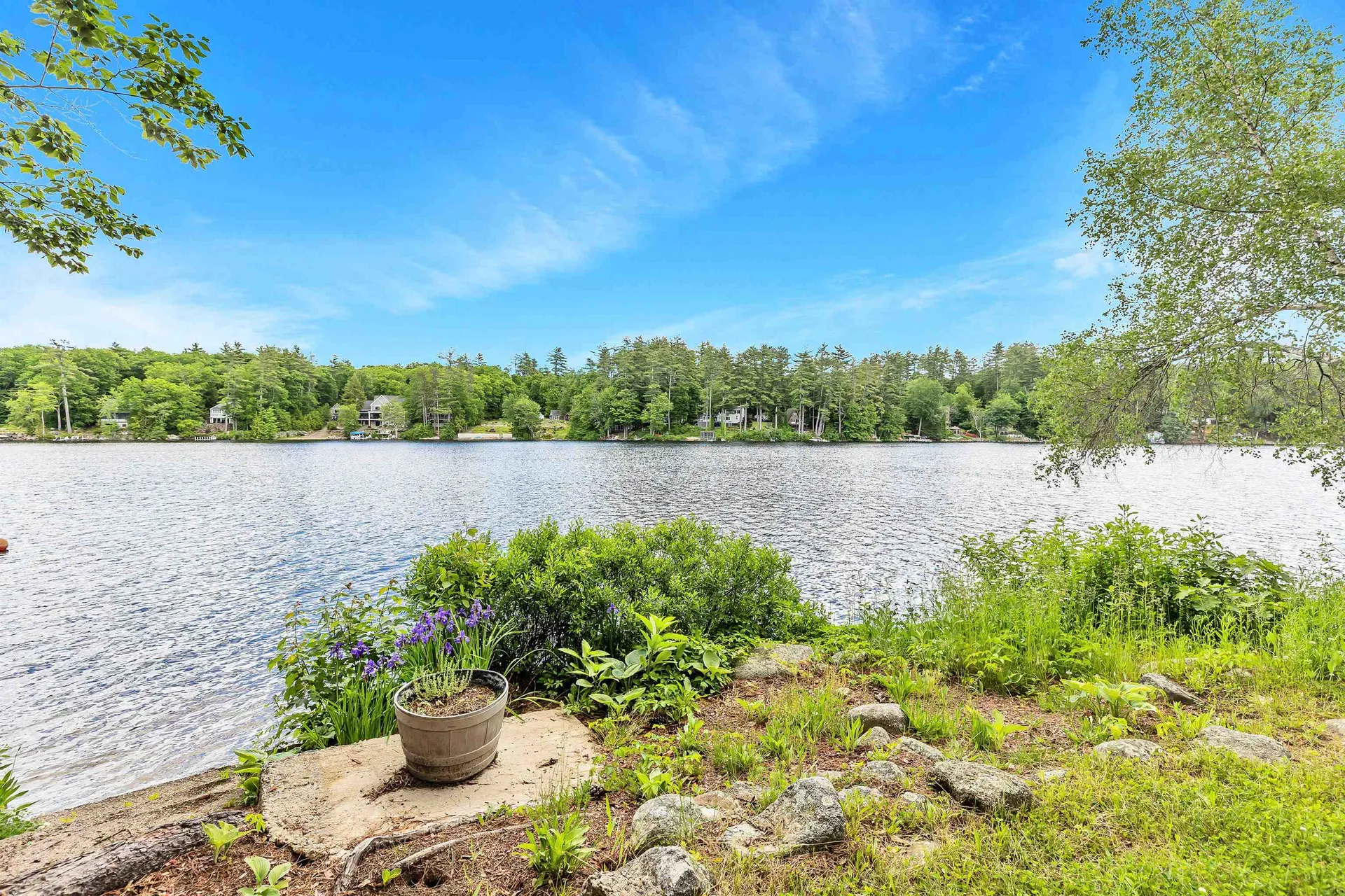 16 Clark Island Road Amherst NH 03031