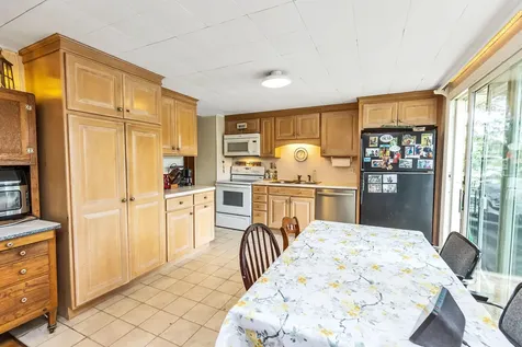 16 Clark Island Road Amherst NH 03031
