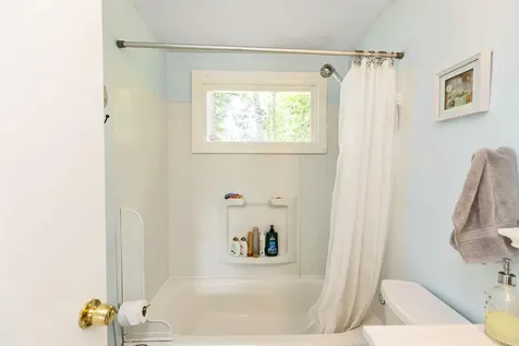 16 Clark Island Road Amherst NH 03031