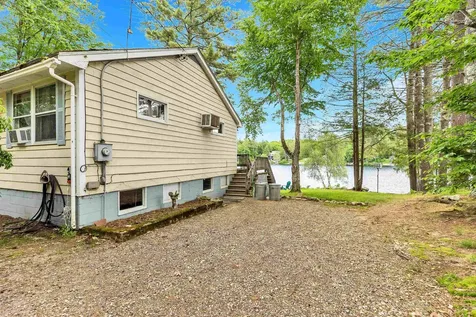 16 Clark Island Road Amherst NH 03031