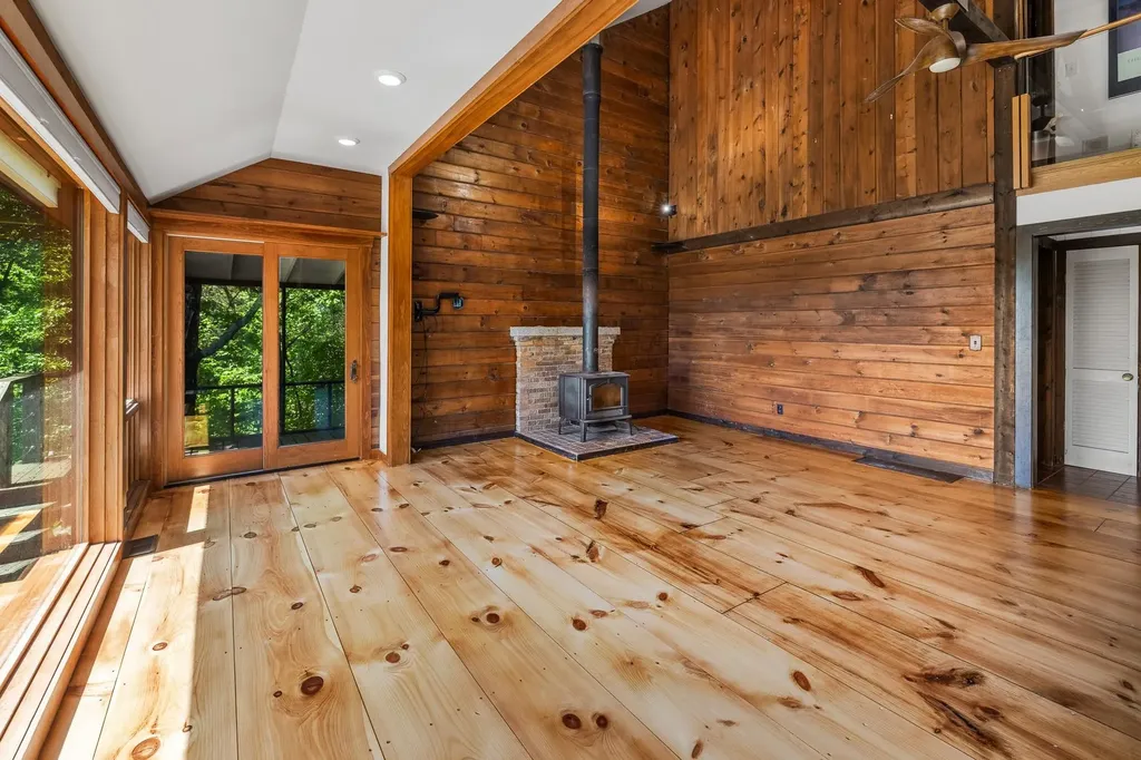 1538 Barker Road Thetford VT 05058