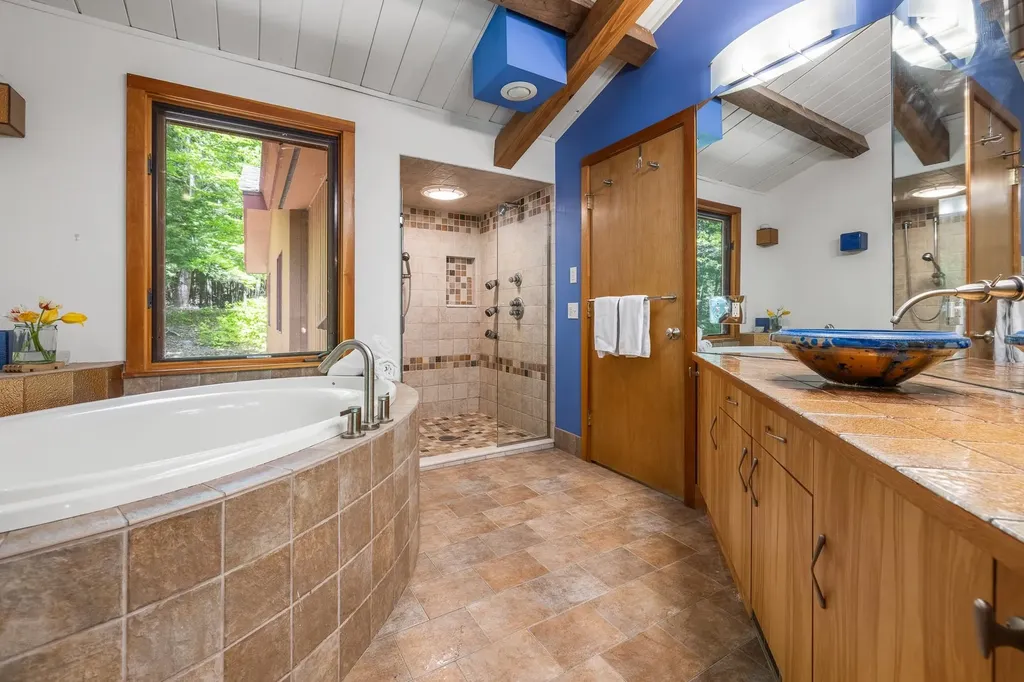 1538 Barker Road Thetford VT 05058