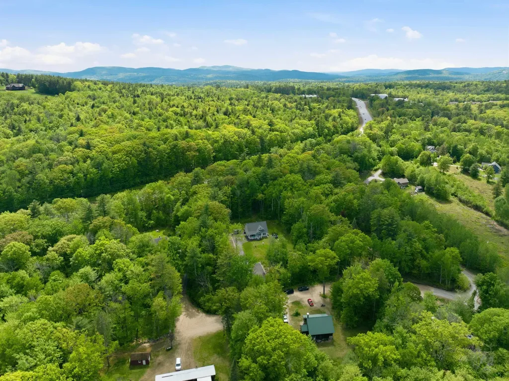 19 Birch Hill Road Meredith NH 03253