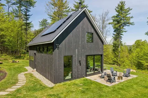 5 Maple Heights Hartland VT 05048