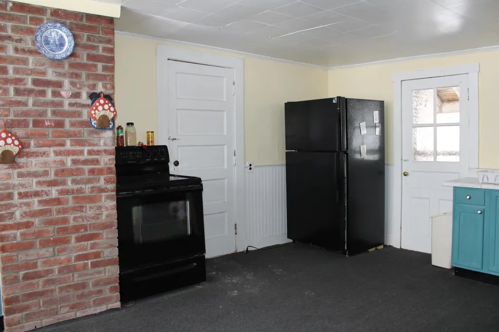 99 Spooner Point Castleton VT 05735