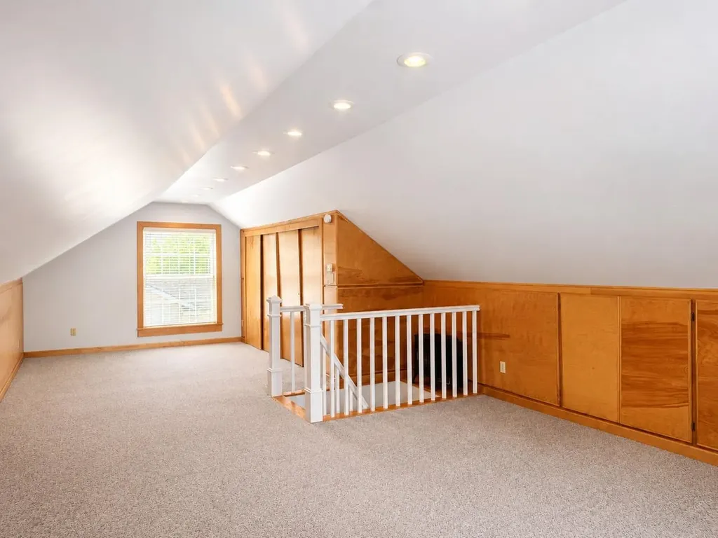 23 Cayuga Court Burlington VT 05408