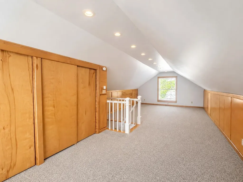 23 Cayuga Court Burlington VT 05408