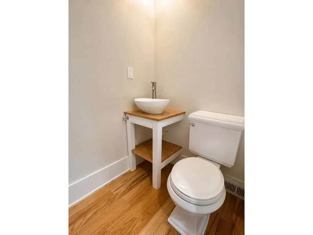 23 Cayuga Court Burlington VT 05408