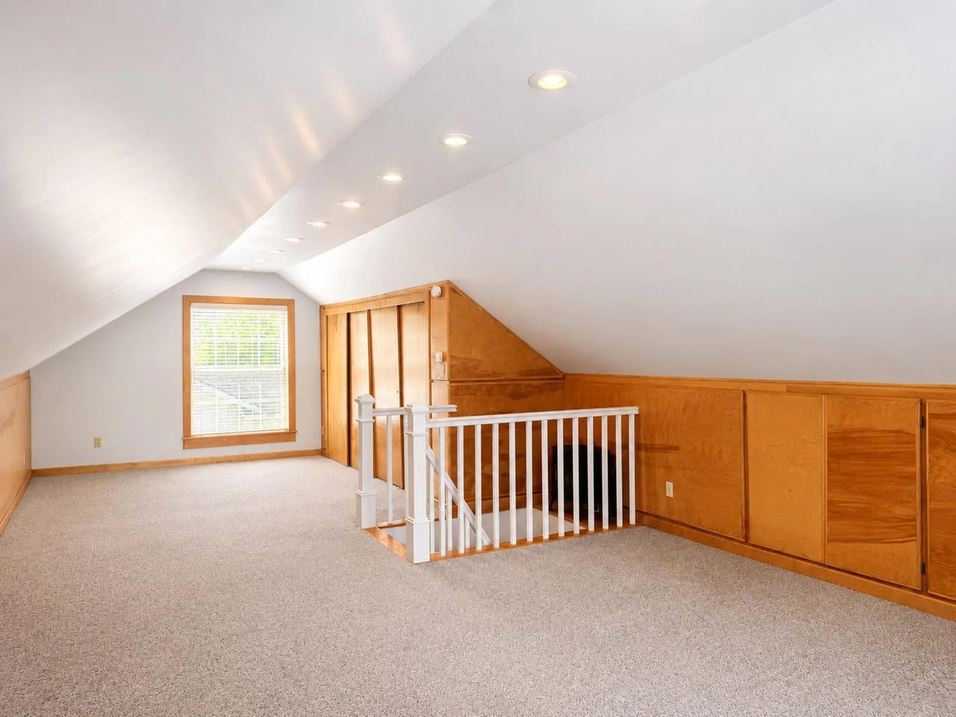 23 Cayuga Court Burlington VT 05408