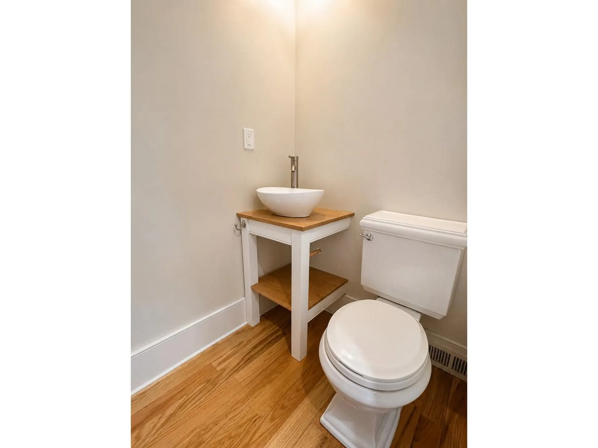 23 Cayuga Court Burlington VT 05408