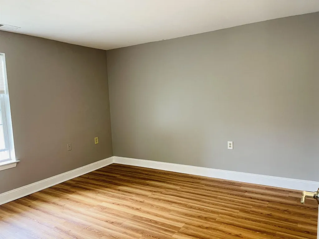 40 Eastern Avenue Manchester NH 03104