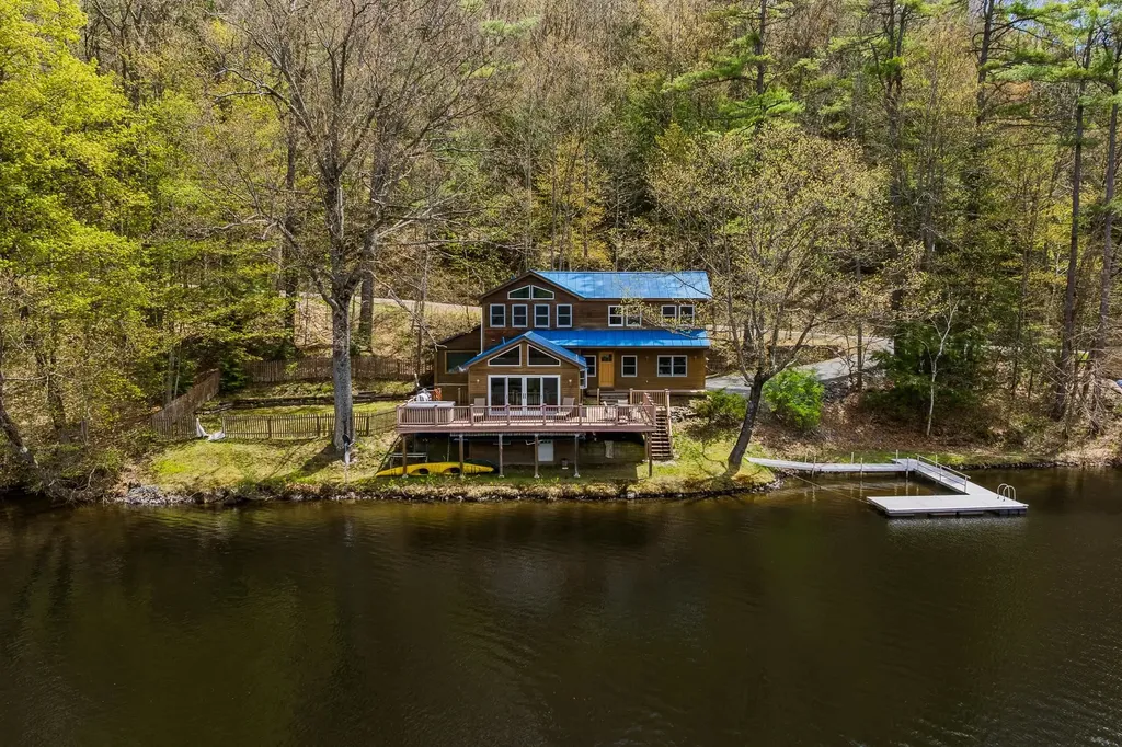 32 River Road Hanover NH 03755