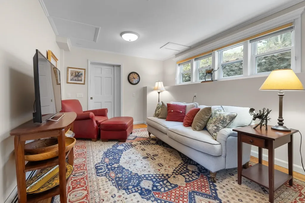 32 River Road Hanover NH 03755
