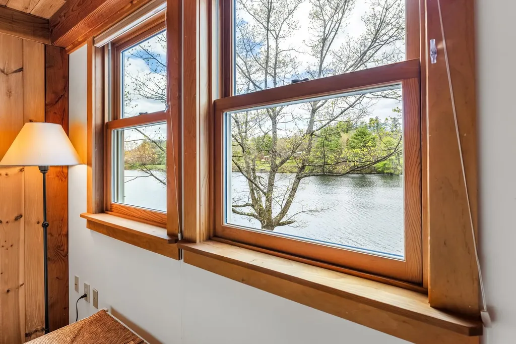 32 River Road Hanover NH 03755