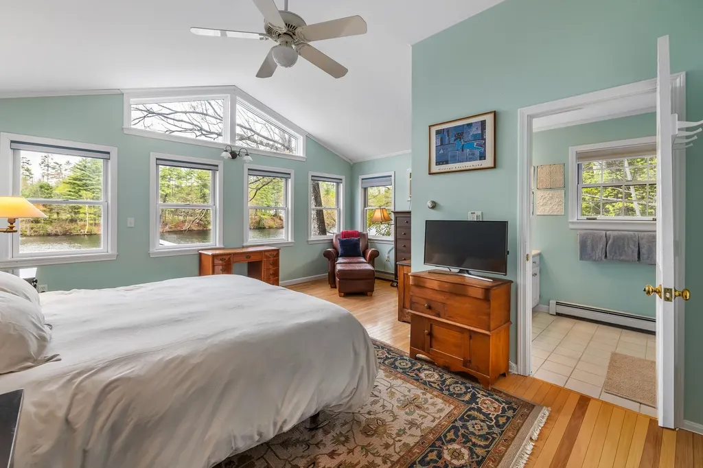 32 River Road Hanover NH 03755